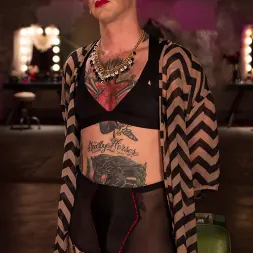 Maitresse Madeline Marlowe en 'Kink' Abandono de la escuela de belleza (Miniatura 5)