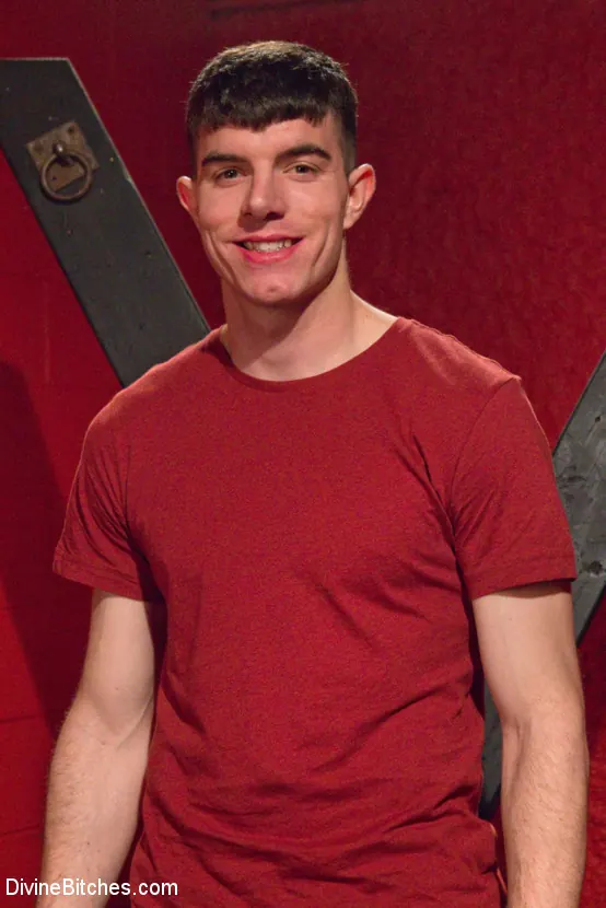 Maitresse Madeline Marlowe に 'あなたは私がそれを意味するようにファック' from 'Kink' (写真 1) Kink 'あなたは私がそれを意味するようにファック' 主演 Maitresse Madeline Marlowe (写真 1)