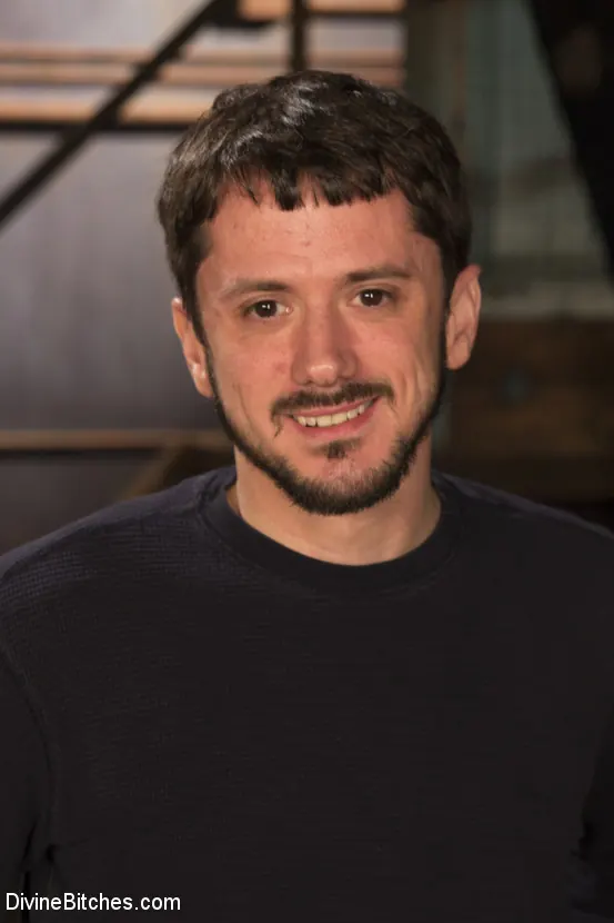 Maitresse Madeline Marlowe en 'Dos días en el cielo: Parte 1' from 'Kink' (foto 1) Kink 'Dos días en el cielo: Parte 1' protagonizando Maitresse Madeline Marlowe (foto 1)