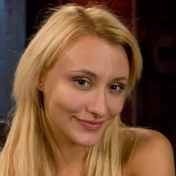 Mallory Rae Murphy en Mallory Rae, la ardiente (foto 8) Mallory Rae Murphy en 'Kink' Mallory Rae, la ardiente (Miniatura 8)