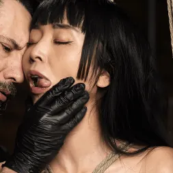 Marica Hase en 'Kink' Atadas, folladas y atormentadas: Marica Hase y Tommy Pistol (Miniatura 5)