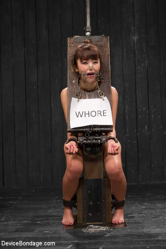 Kink 'Puta de semen' protagonizando Marica Hase (foto 19)