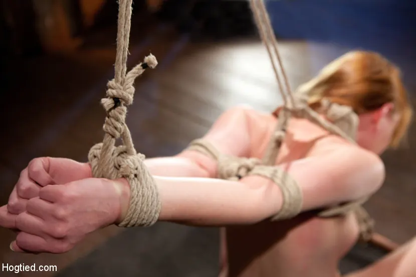 Kink 'María McCray' protagonizando María McCray (foto 10)