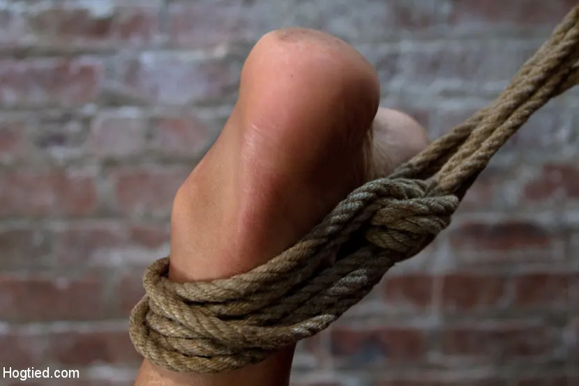 Kink '彼女ができることは何も何度も彼女のザーメンを何度も作ることを止めることができます...' 主演 Max Mikita (写真 1)