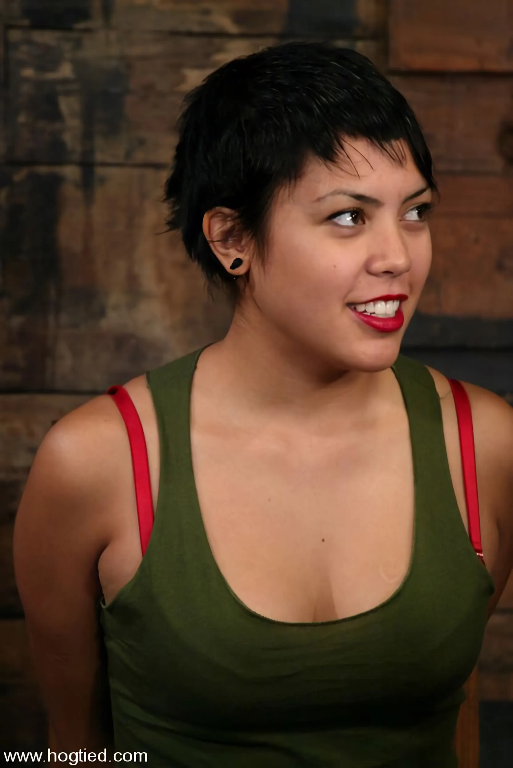 Kink 'maya' protagonizando maya (foto 1)