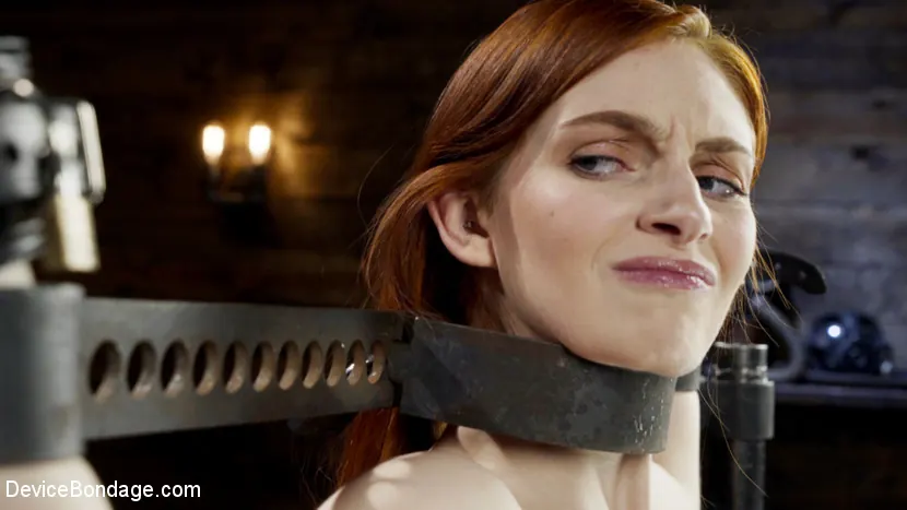 Kink '赤毛の女は、悪魔的な束縛で破壊されます' 主演 Maya Kendrick (写真 1)