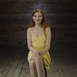 Maya Kendrick en 'Kink' Puta pelirroja es destruida en esclavitud diabólica (Miniatura 2)