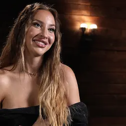 Melissa Stratton en Bondage por estrés y orgasmos (foto 16) Melissa Stratton en 'Kink' Bondage por estrés y orgasmos (Miniatura 16)