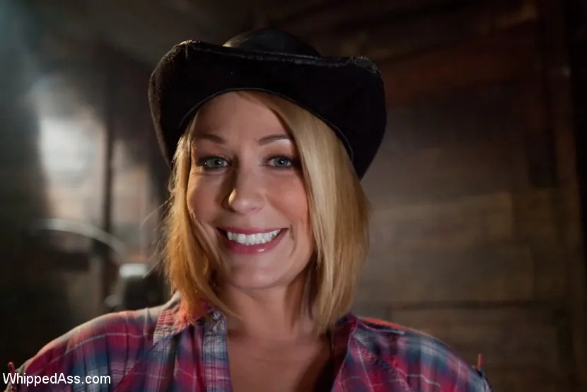 Kink 'Tetas grandes, culo grande, orgasmos grandes' protagonizando Mellanie Monroe (foto 8)