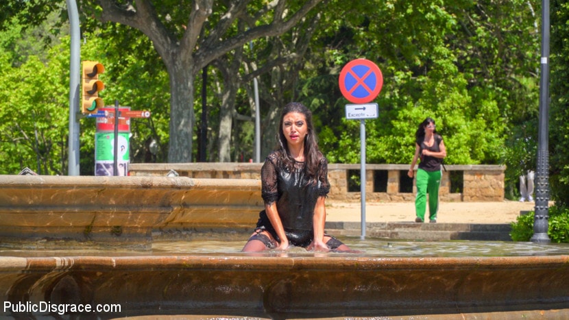 Kink 'Spanish Slut Frida Sante Fucked Outdoors' starring Melody Petite (Photo 13)