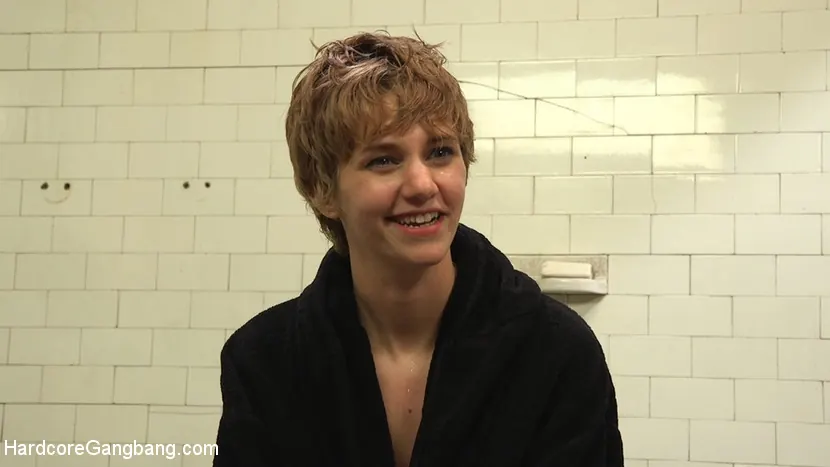 Kink 'Petite journalist gangbanged into a gaping anal slut!' starring Mercy West (Photo 4)