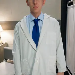 Mia Rider en Investigación sexual (foto 14) Mia Rider en 'Kink' Investigación sexual (Miniatura 14)