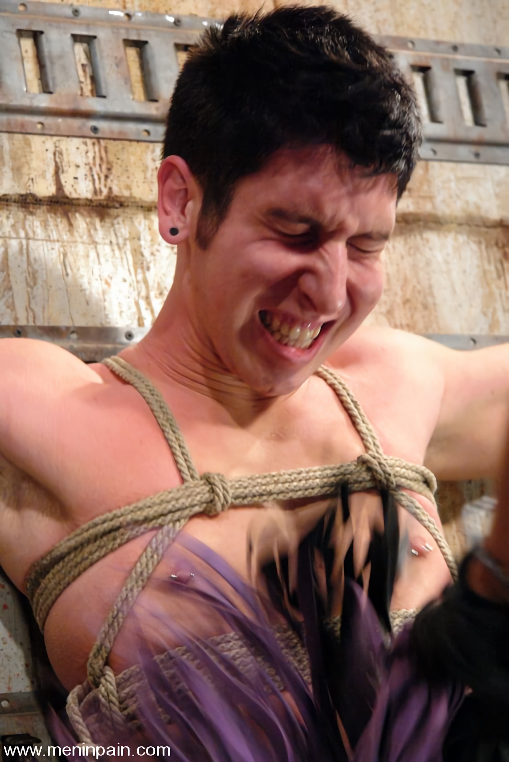 Kink 'and Danny Wylde' 主演 Mika Tan (写真 9)