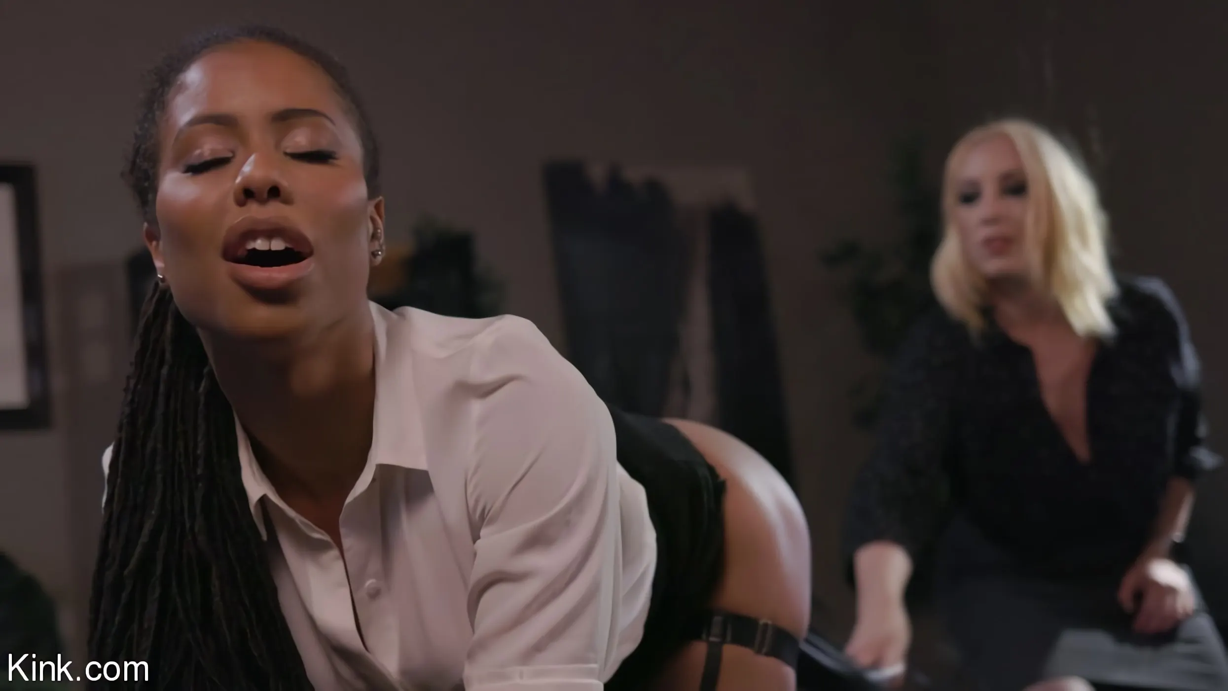 Kink 'Torrencial, Episodio 3: Formación de equipos' protagonizando Mistress Kara (foto 7)