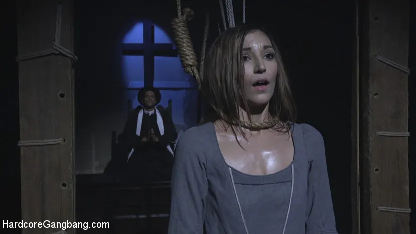 Kink 'El crisol: parodia gangbang' protagonizando Moka Mora (foto 11)