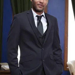 Mona Wales in 'Kink' An Evil Anal Slave and Her New Pet (Thumbnail 17)