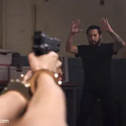 Mona Wales en 'Kink' Psicosis anal 2 (Miniatura 1)