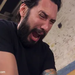 Mona Wales en 'Kink' Psicosis anal 2 (Miniatura 5)