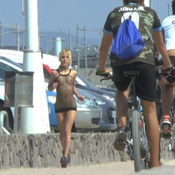 Mona Wales in 'Kink' Beach Babe Covered in Filth and Used Like a Public Trashcan (Thumbnail 2)