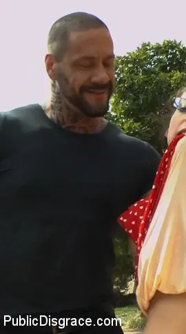 Kink 'Busty Brunette Extremely Afraid of Electricity Gets Shocked Outdoors' starring Mona Wales (Photo 26)