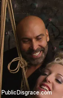 Kink 'Eager Blonde Nympho Needs All Her Holes Publicly Pounded' starring Mona Wales (Photo 16)