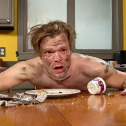 Mona Wales en 'Kink' El marido mimado de Stepford (Miniatura 16)