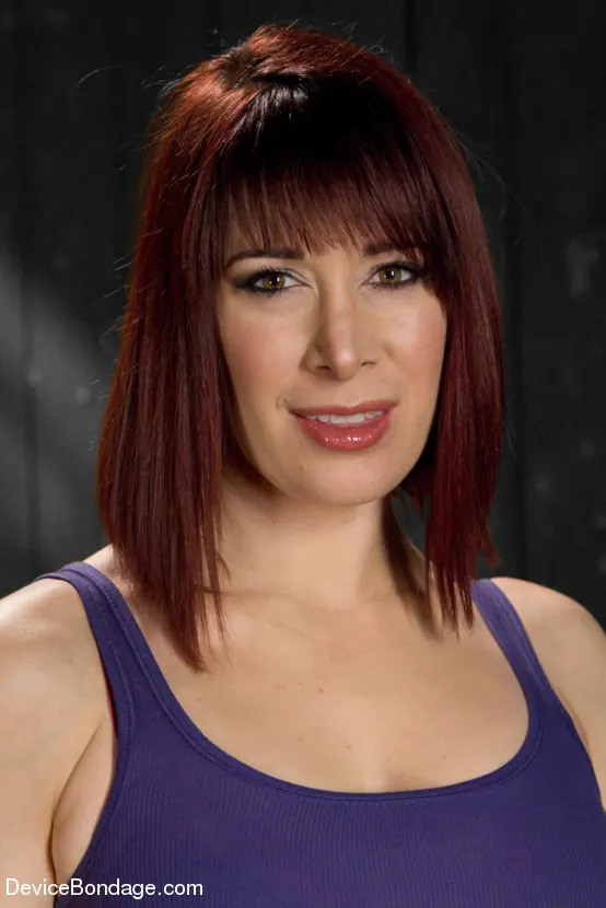 Kink 'vs Odile' protagonizando Mz Berlin (foto 1)