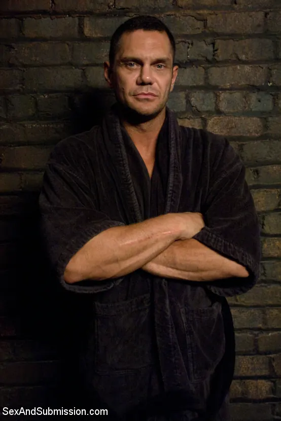 Kink 'Destroyed!' 主演 Bobbi Starr (写真 9)