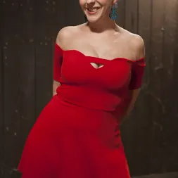 Nerine Mechanique en 'Kink' ¡Tormento extremo, esclavitud brutal con dispositivos y orgasmos aulladores! (Miniatura 1)