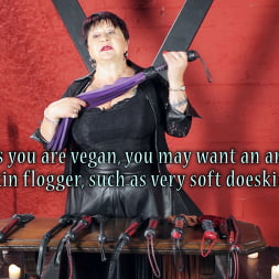 Nerine Mechanique に 'Kink' Senso Flogging 101  -  Cleo Duboisと一緒に (サムネイル 23)