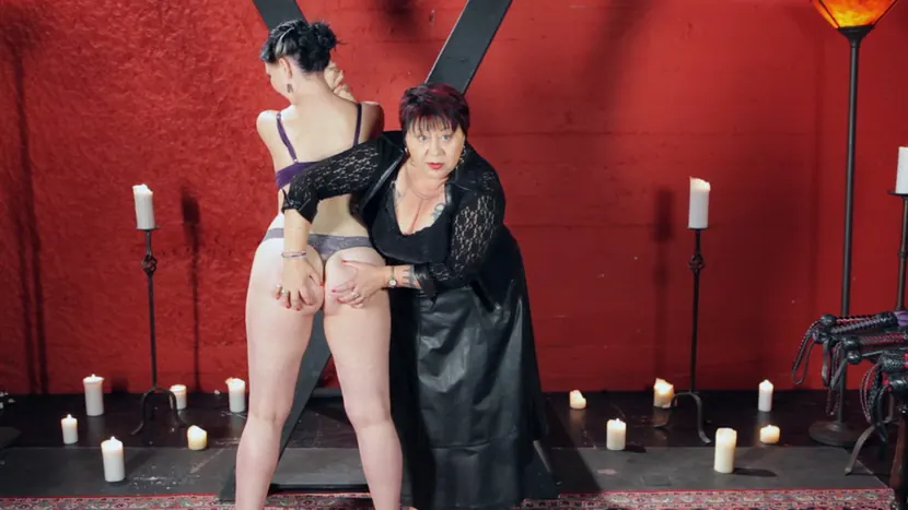 Kink 'Senso Flogging 101  -  Cleo Duboisと一緒に' 主演 Nerine Mechanique (写真 24)