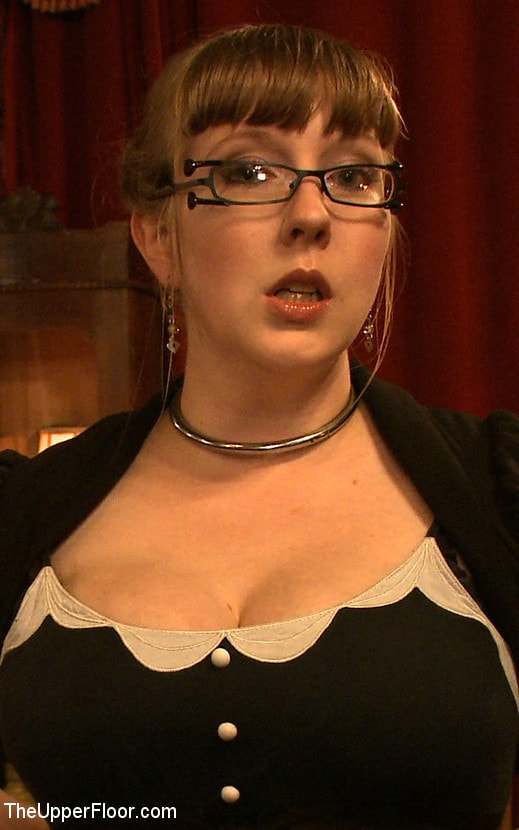 Kink 'Service Day: Boots' starring Nerine Mechanique (Photo 1)