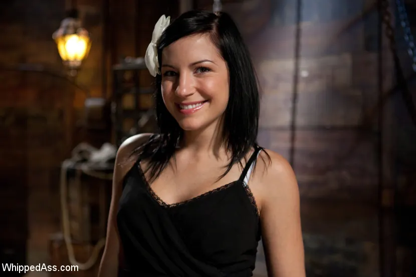 Kink 'かわいいAボタンと二重貫通' 主演 Nika Noire (写真 2)