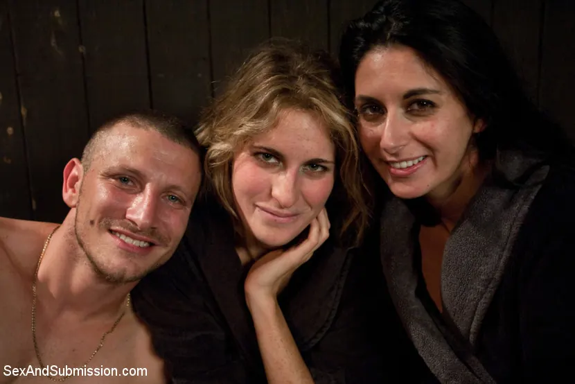 Kink 'Feeding the Gimp' starring Nikki Daniels (Photo 20)