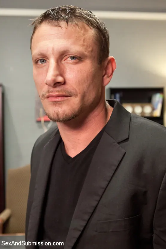 Nikki Delano に 'ニッキーのアナルサレンダー' from 'Kink' (写真 3) Kink 'ニッキーのアナルサレンダー' 主演 Nikki Delano (写真 3)