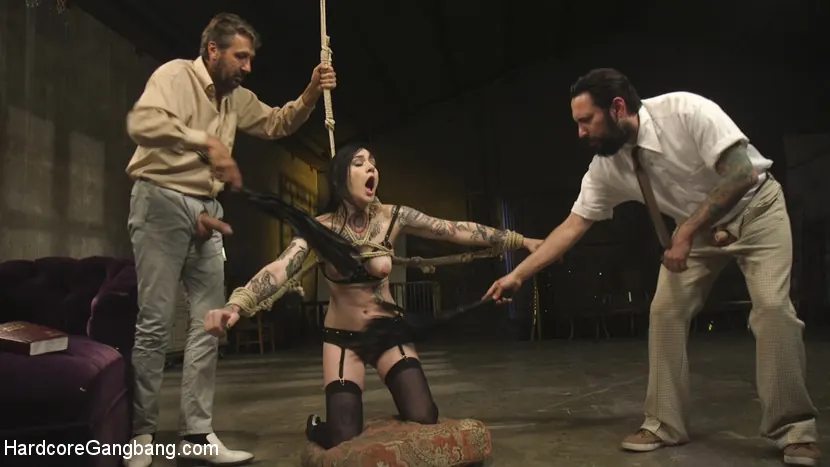 Kink 'La vida reformada: el estilo mormón' protagonizando Nikki Hearts (foto 10)