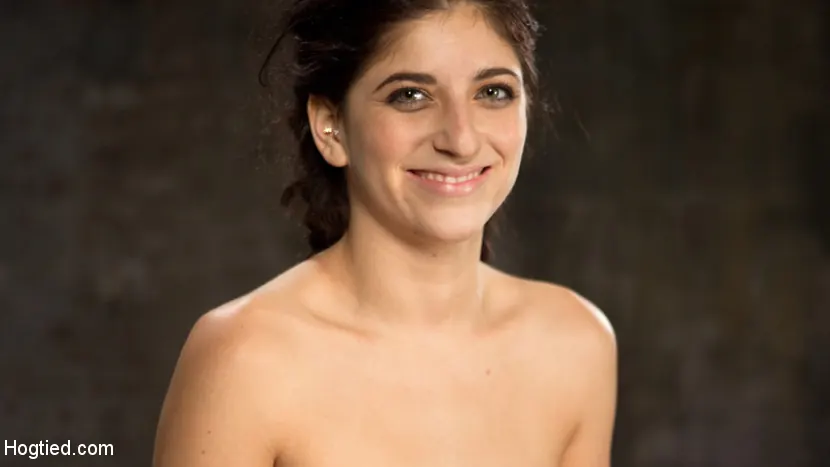 Kink 'El recién llegado es manipulado, atado con brutales ataduras y atormentado.' protagonizando Nikki Knightly (foto 1)