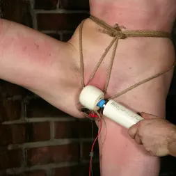 Nina に 'Kink' and Torque (サムネイル 2)