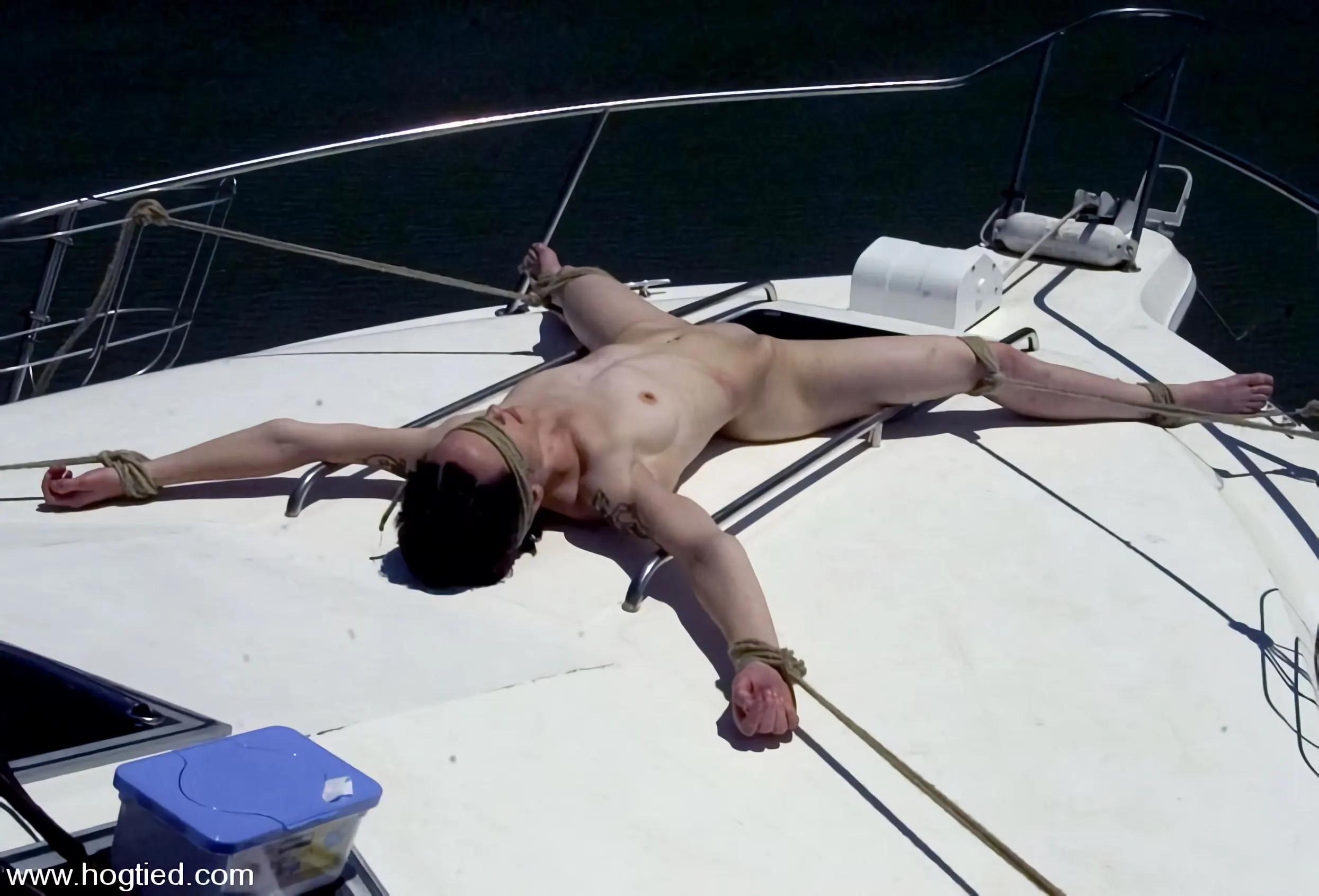 Kink 'Nina' protagonizando Nina (foto 6)