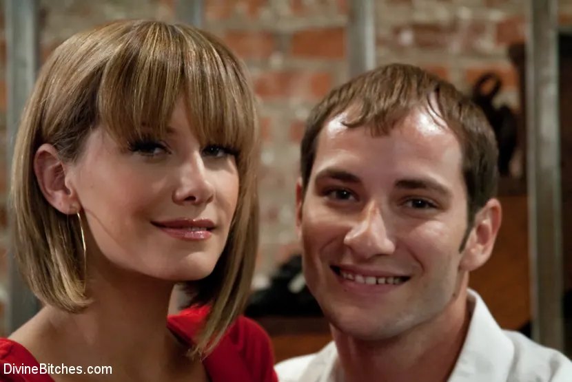 Kink '¡El monstruo de los pies recibe un duro castigo!' protagonizando Nomad (foto 1)