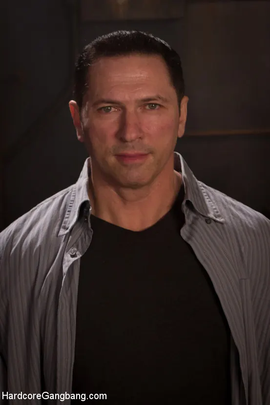 Kink 'Gangbang entre padre e hija' protagonizando Nora Riley (foto 13)