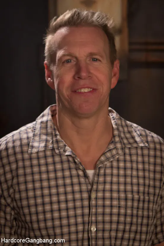 Kink 'Gangbang entre padre e hija' protagonizando Nora Riley (foto 14)