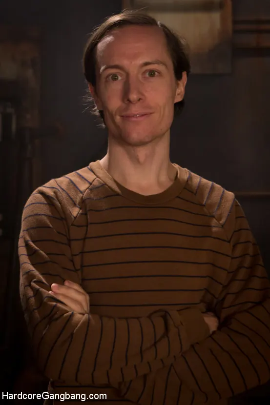 Kink 'Gangbang entre padre e hija' protagonizando Nora Riley (foto 16)