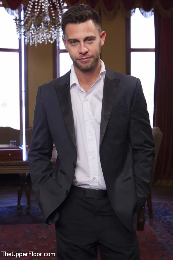 Nora Riley en 'Chica inocente convertida en esclava anal depravada' from 'Kink' (foto 19) Kink 'Chica inocente convertida en esclava anal depravada' protagonizando Nora Riley (foto 19)