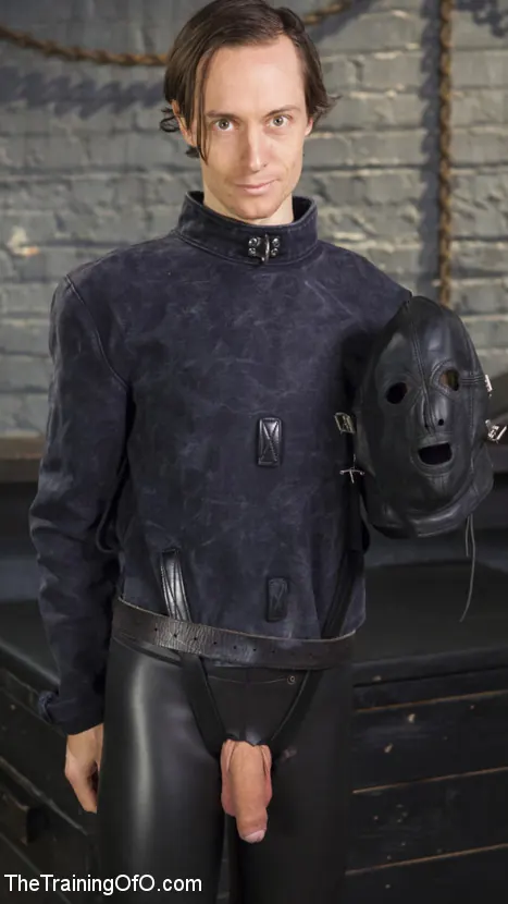 Nora Riley en 'Entrenamiento de esclava anal de Nora Riley' from 'Kink' (foto 17) Kink 'Entrenamiento de esclava anal de Nora Riley' protagonizando Nora Riley (foto 17)