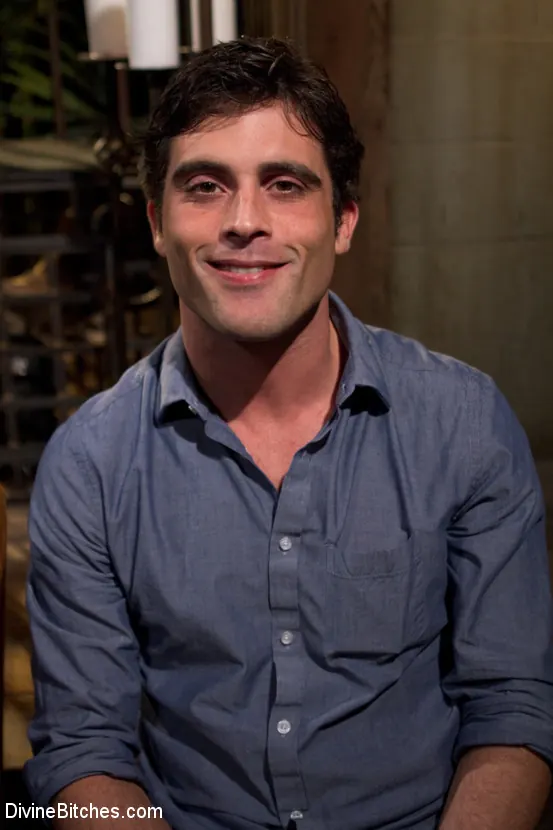 Kink '¡Adoren su grandeza!' protagonizando Nyomi Banxxx (foto 1)