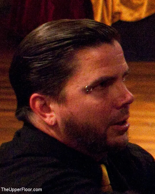 Odile en 'Cena comunitaria recordando al vagabundo' from 'Kink' (foto 10) Kink 'Cena comunitaria recordando al vagabundo' protagonizando Odile (foto 10)