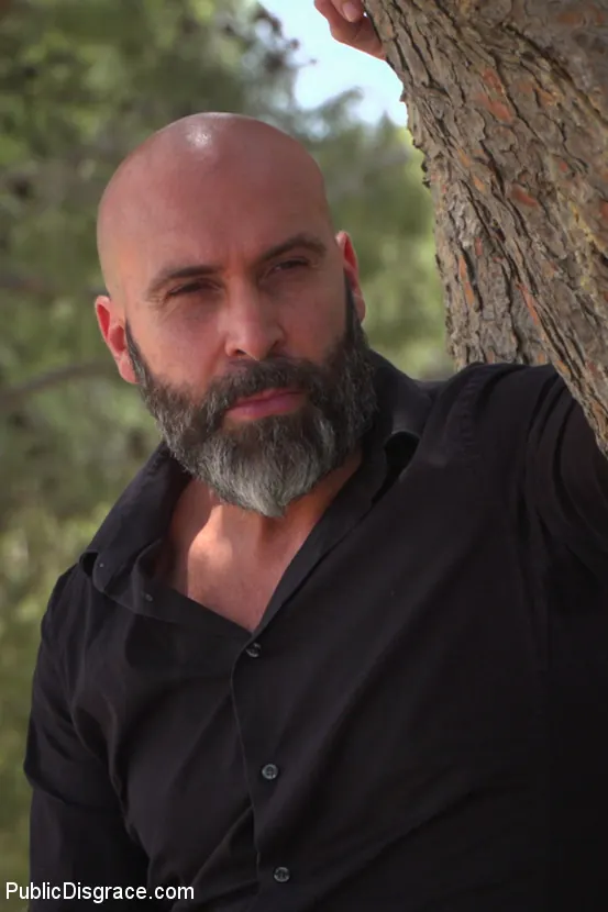 Kink 'La novata Penélope es suspendida, azotada y follada' protagonizando Valentina Bianco (foto 29)