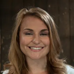 Payton Bell en 'Kink' Omega se folla a otra hasta el olvido sexual (Miniatura 2)