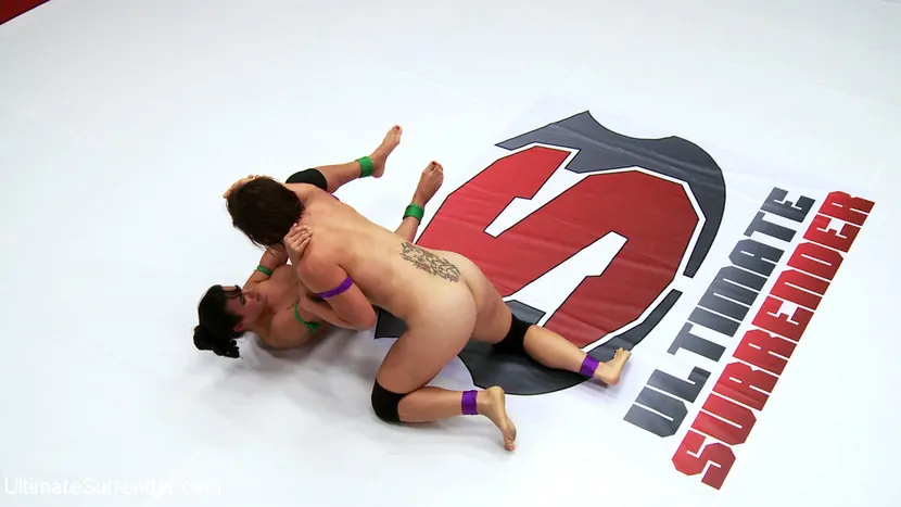 Kink 'Two Strong Welter Weight Babes Battle for the chance to fuck the champ' starring Penny Barber (Photo 6)